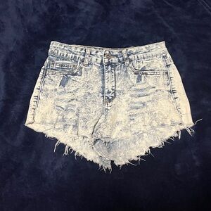 Frayed Hem Acid Wash Jean Shorts